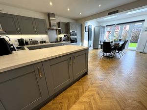 Open Plan Living - click for photo gallery